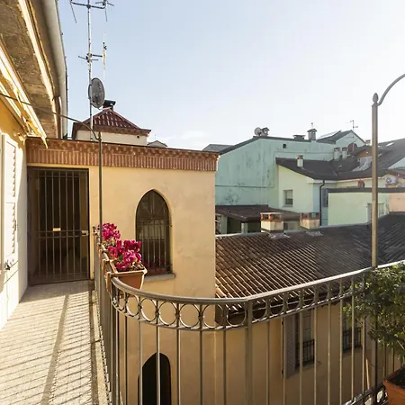 Casa Giovio Elengant Loft In Historical Building *
