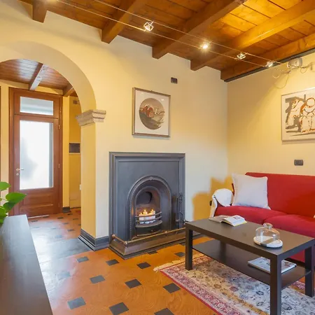 Casa Giovio Elengant Loft In Historical Building Como