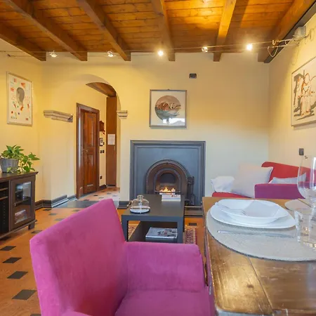 Lejlighed Casa Giovio Elengant Loft In Historical Building Como