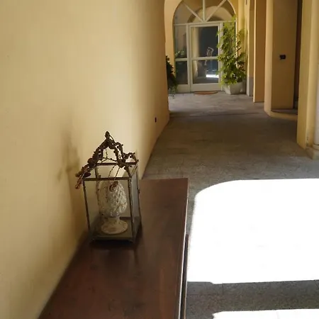 Apartment Casa Giovio Elengant Loft In Historical Building
