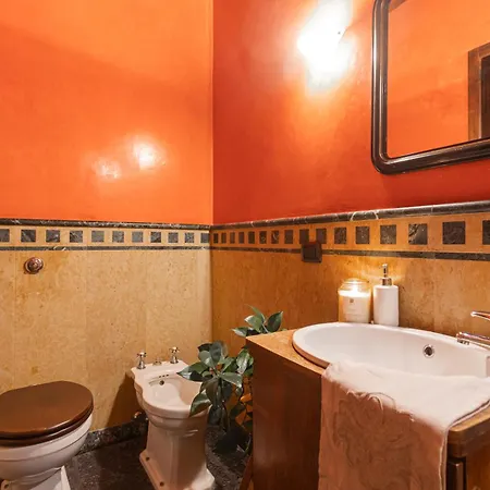 Casa Giovio Elengant Loft In Historical Building Como