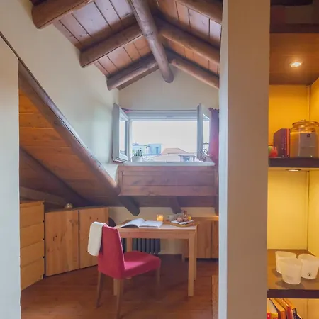 Casa Giovio Elengant Loft In Historical Building Apartment Como