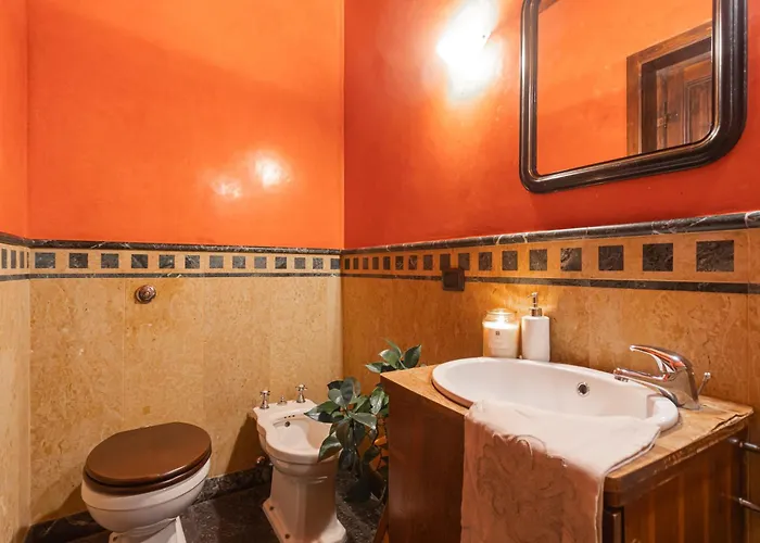 Casa Giovio Elegant Historic In The Heart Of Como