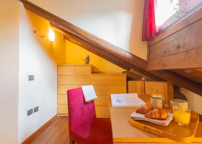 Casa Giovio Elegant Historic In The Heart Of