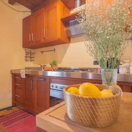 Casa Giovio Elengant Loft In Historical Building Como